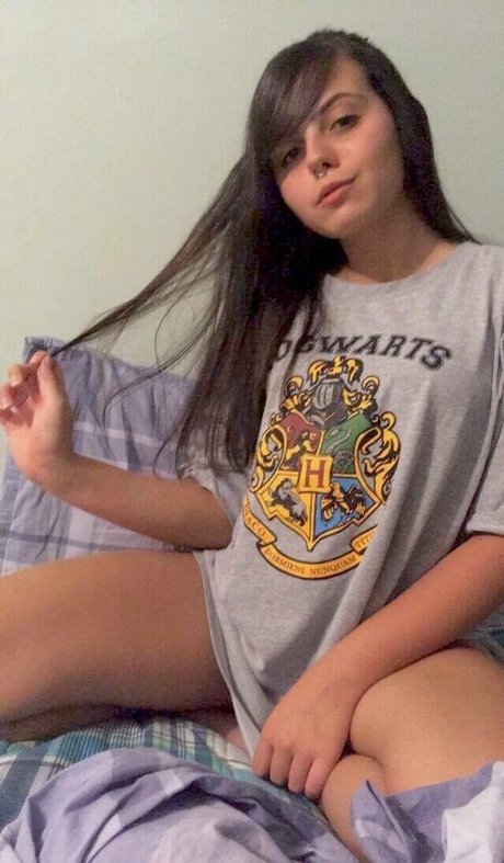 Paula Nobre model pretty picture