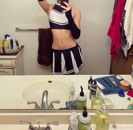 ArabianIliad hot model pic