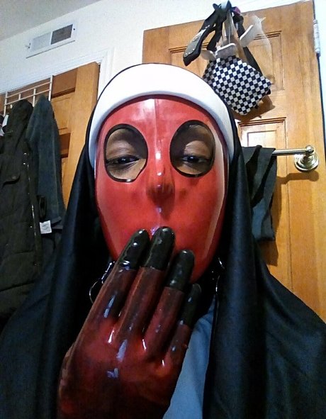 sir latexman free pornstar image