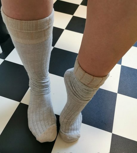 kaybeesfeets pornstar nudes photo