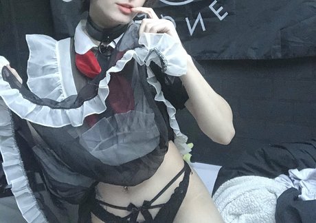 van life onlyfans erotic pic