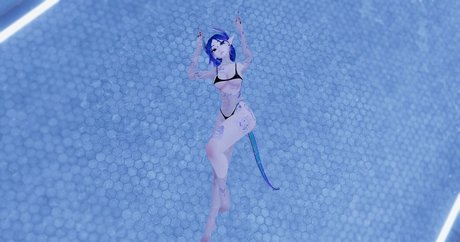 pixiiestixx model hot image