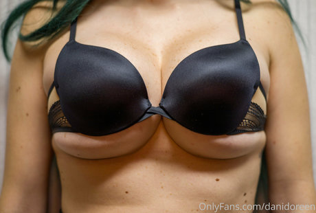 asian cheerleader onlyfans beautiful pictures