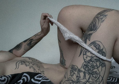 crybabyy19 sexy model pics