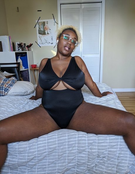 thothead star hot pictures