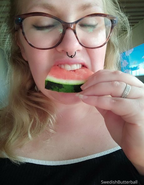 swedishbutterball hd actress photos