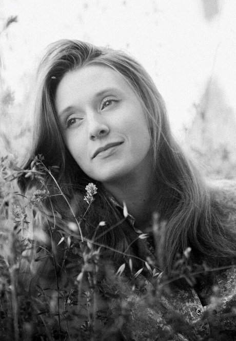 Nicole Tompkins perfect star img