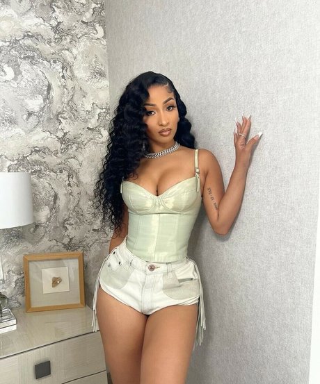 Shenseea adult actress pic