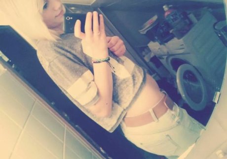 Gina gzuz model sexy pics