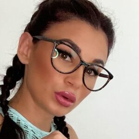 Adellino model adult pics