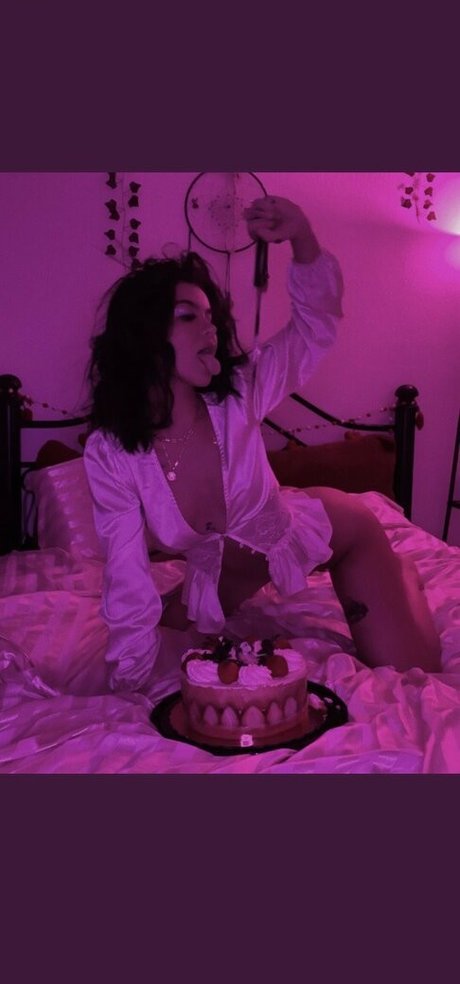 Rilie Timmons star pretty archive