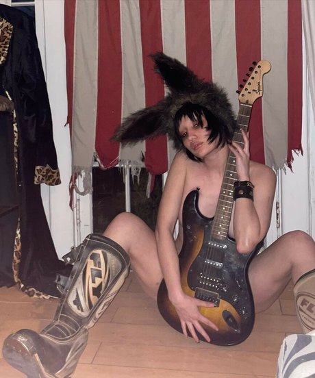 amargo deleite exclusive star img