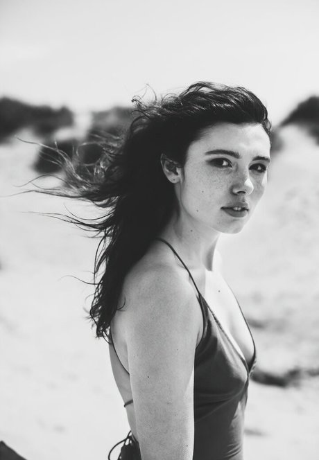 Lauren Kenny sex pornstar pictures