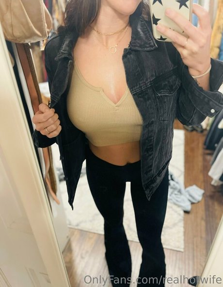 RealHotwife beautiful actress archive