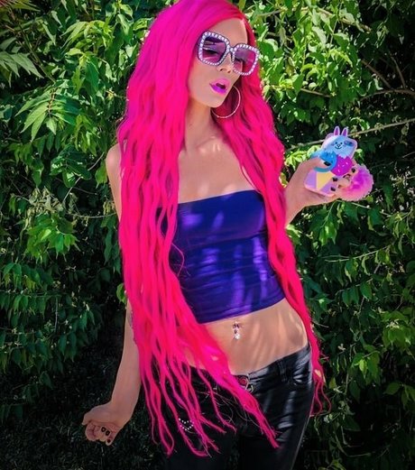 Chloeclairex art model images