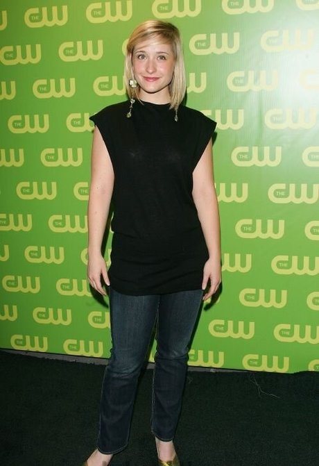 Allison Mack star free photo