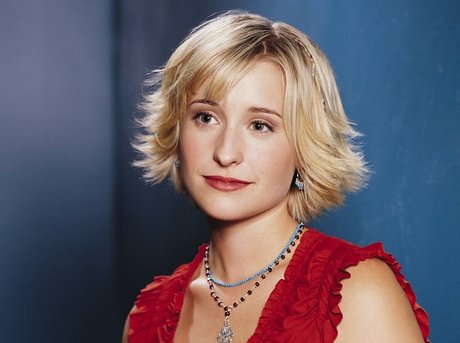 Allison Mack pornstar sexy pictures