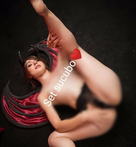 chuiricosplay star nude photos