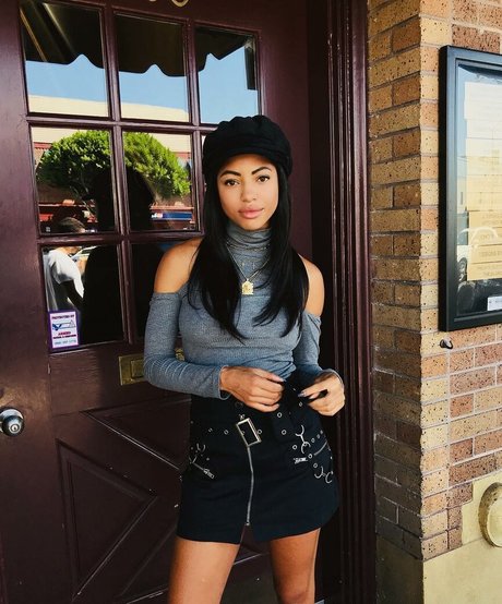 Camille Hyde model nudes pics