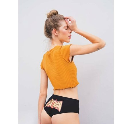 Bianca Dantas art star photo