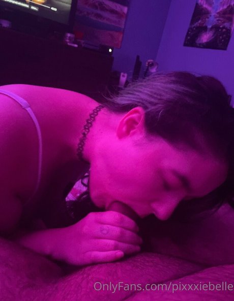 pixxxiebelle porn actress image