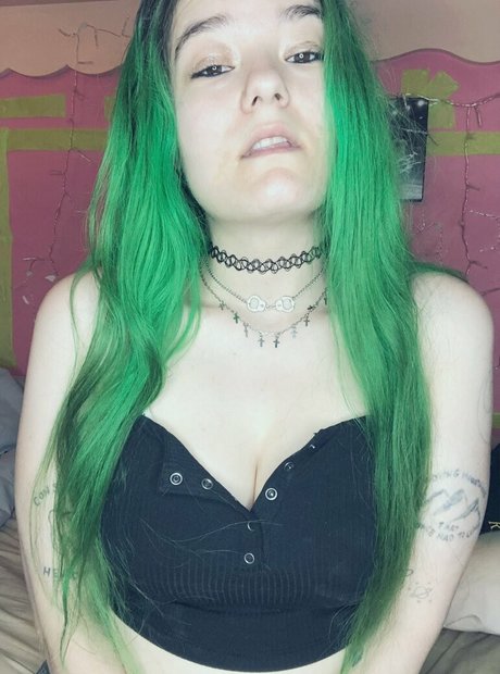 pixxxiebelle hot model picture