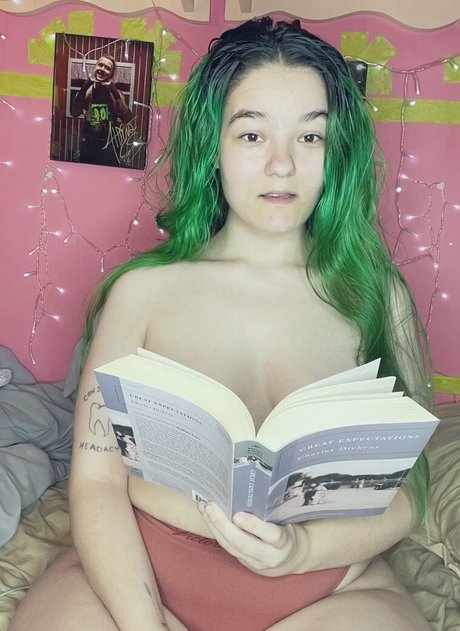 pixxxiebelle model adult images