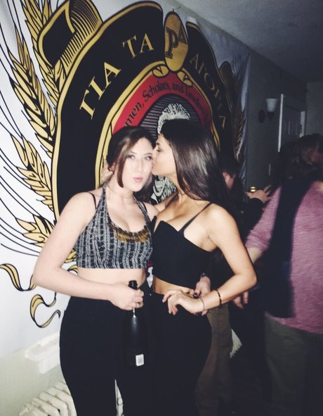 arab free onlyfans hd pictures