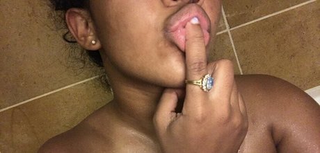 obs essed naked star photos