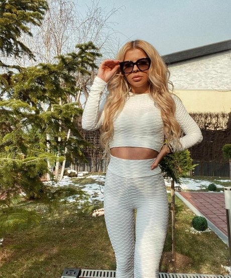 Valentina Lungu xxx star img