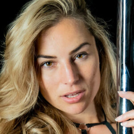 Viktoria Fischer star beautiful pictures