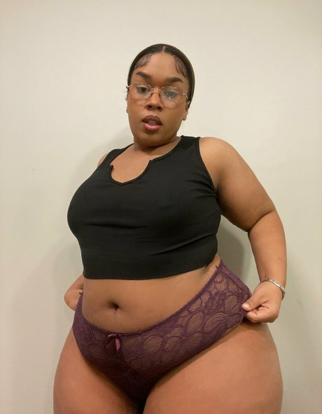 Angelsellsss pornographic actress pic