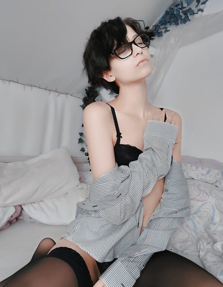 MythoBunny model pic