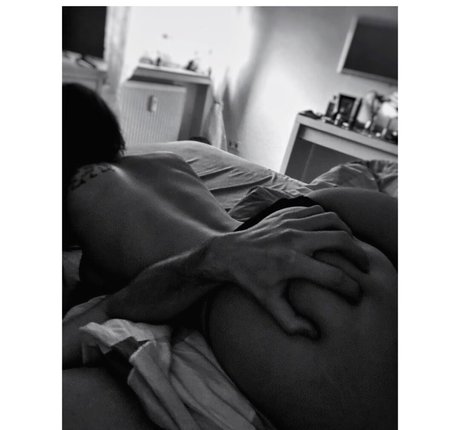 thetypicalbadgirl hot pornstar img