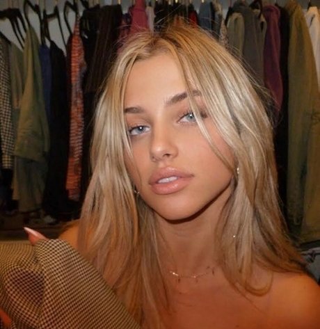 Elle Danjean nude star images