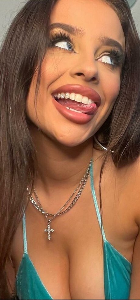 Fagata Agata Fak pornographic model image