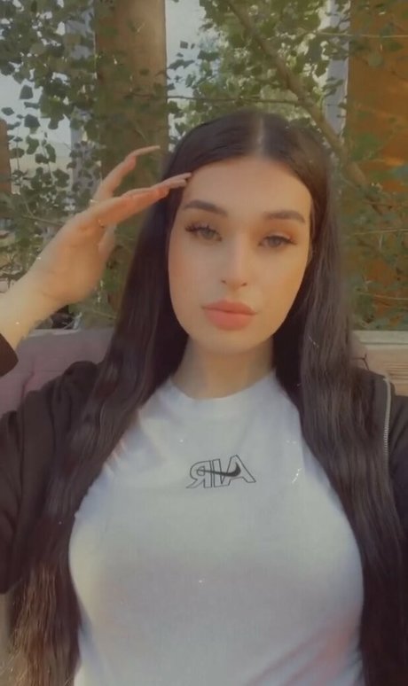 Lu Aaliyah star nude pics