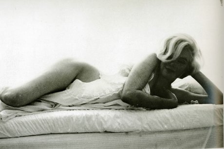 Marilyn Monroe erotic model archive