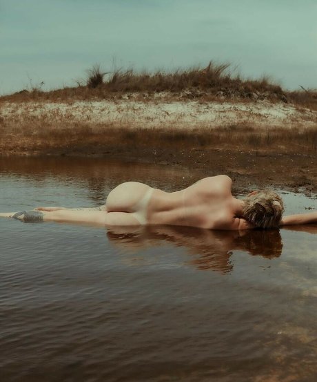 Laura Lehmkuhl exclusive model galleries