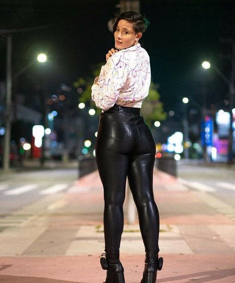 Laura Lehmkuhl nice actress photos