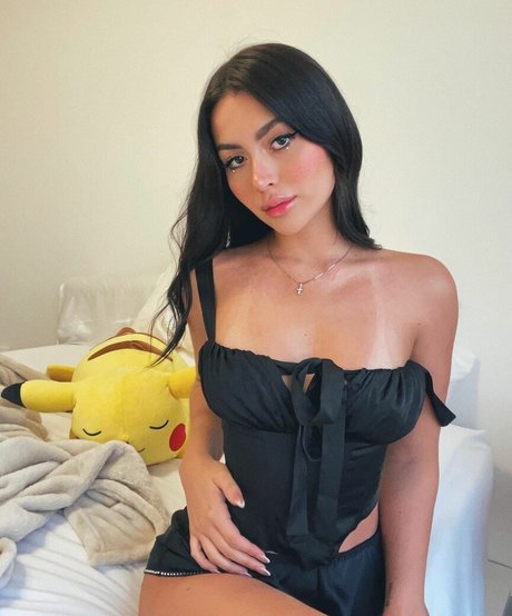 Nicole Betancur perfect star photo