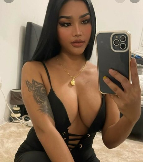 Crazymeena free pornstar pictures