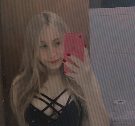 Giihalbino pornstar erotic images