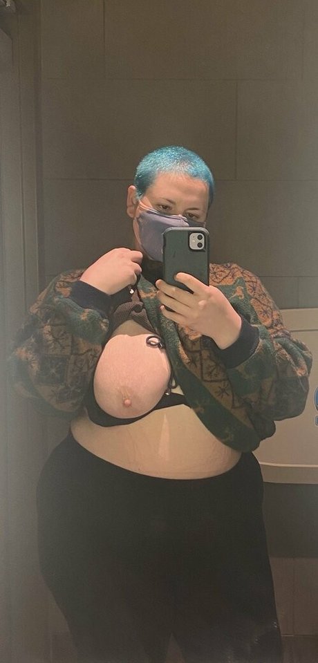 Grizbbly sex model img