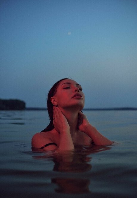 Kristina Azaronak star gallery