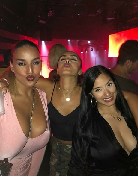 Laura Stylez pretty star img