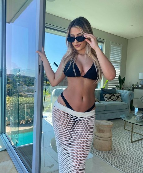 Kiara Zarafetas xxx pornstar archive