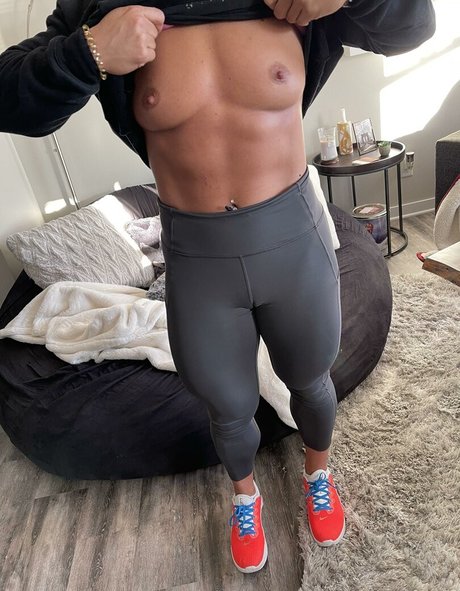 Tay Bae xxx pornstar image