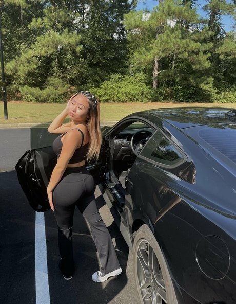 Tawnivo pornographic model pictures