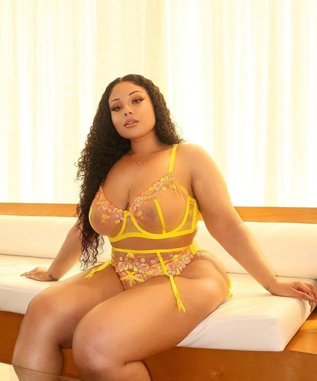 Passion Jonesz exclusive star pics